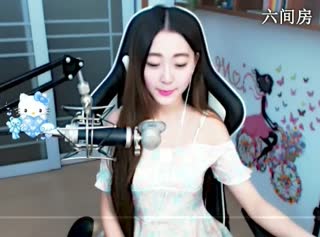 六间房热门美女秀菲菲感冒休息一天 秀唱视频
