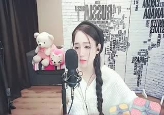 在这无声的夜里~现在的我《需要人陪》