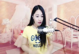 我用双手把你紧抱住~我确定你就是我的《小幸福》~