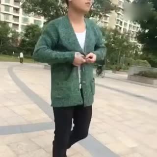 是她先动手的