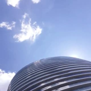 美女游三亚
