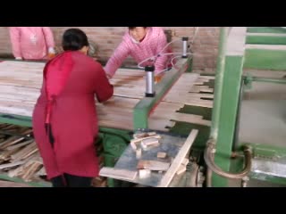 全自动小型模板条拼板单层热压机工作原理