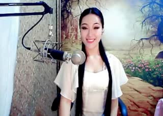 拿着《套马杆》的汉子多么威武雄壮~