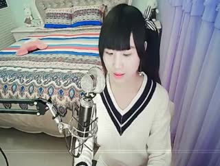 小清新MM~甜美秀唱《呼吸·爱》