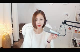 短发妹子翻唱《她说》~林俊杰的很好听~