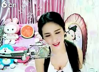 六间房秀场直播大厅海天晴儿