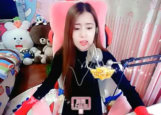 就在这《一瞬间》~才发现你就在我身边~