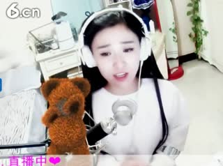 六间房美女主播夏目七在线交友聊天