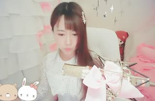 可爱妹子翻唱韩语《金达莱花》~点个赞~