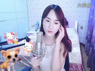 六间房美女主播╰♥小鹿乱撞？互动