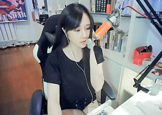 我坐在《沿海公路的出口》~等待天黑以后无边的寂寞~