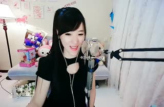 《万水千山总是爱》~春花秋月为你等待~