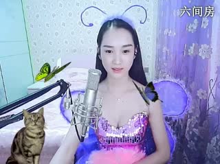 六间房呆萌女主播╰♥小鹿乱撞？ 聊天交友