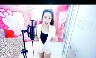 女皇热舞演绎《小鸡小鸡》~